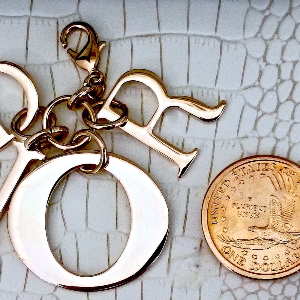 New Beautiful Fashion Charm. - Picture 5 of 6